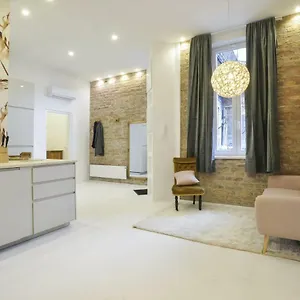 hotellátogatás